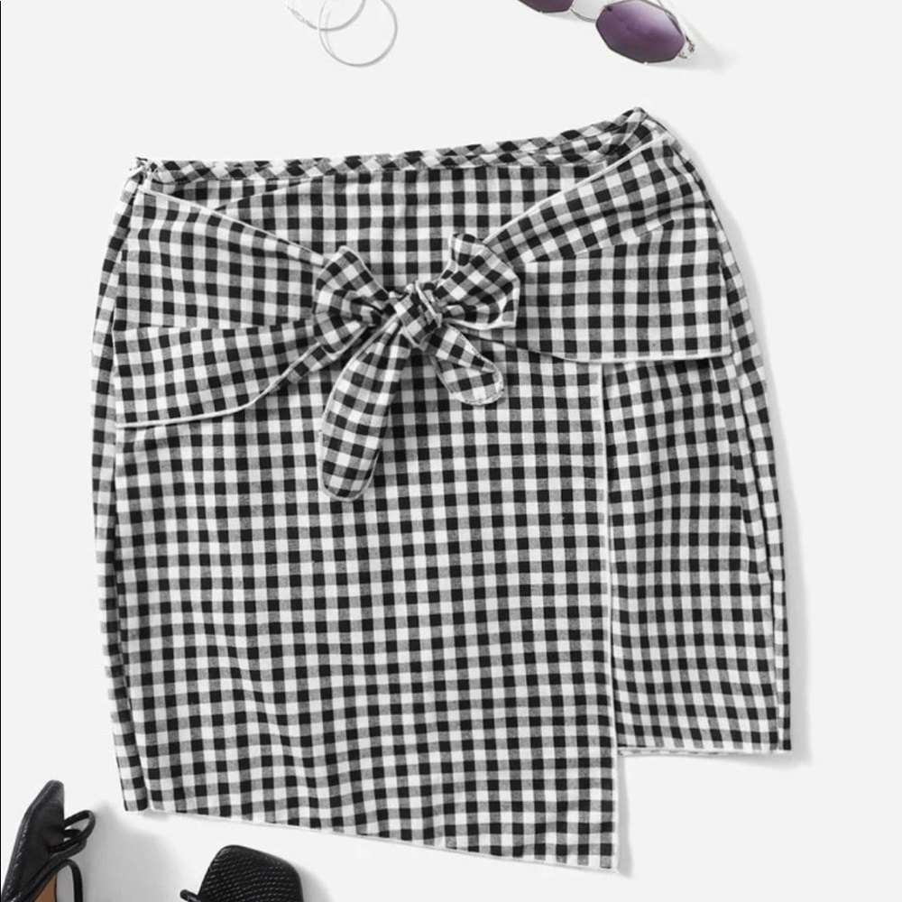 front knot skirt